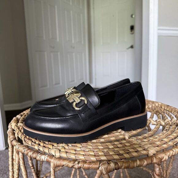 Kate Spade Black Flats with Sleek Design - Picture 2 of 11